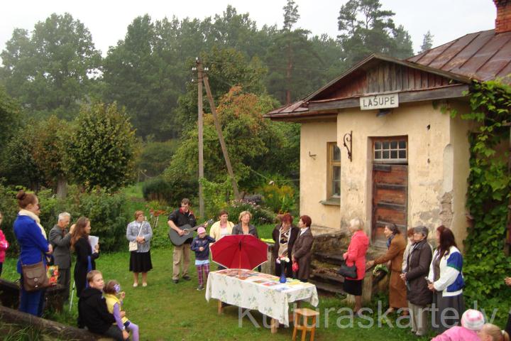 Dzejas akcija "Sirds uz perona" 12.09.14.